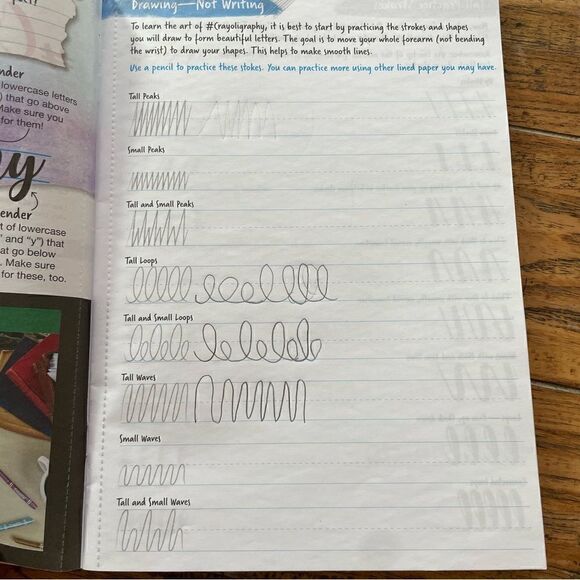 Crayola Calligraphy and Coloring Book Bundle - Picture 9 of 12